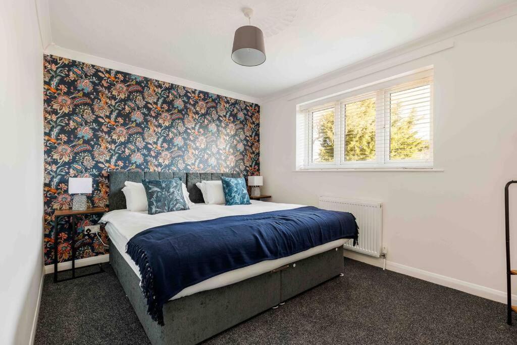 2 Bedroom House-Driveway - Bournemouth Hospital - Long Stay Discounts - Lima Apartments Ltd Exteriér fotografie